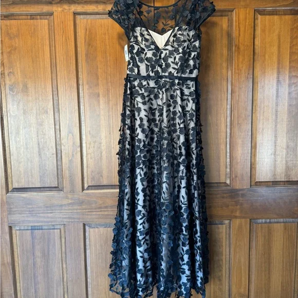 New never worn Black Floral Appliqué evening gown with Nude Lining. Gorgeous! - Picture 2 of 5